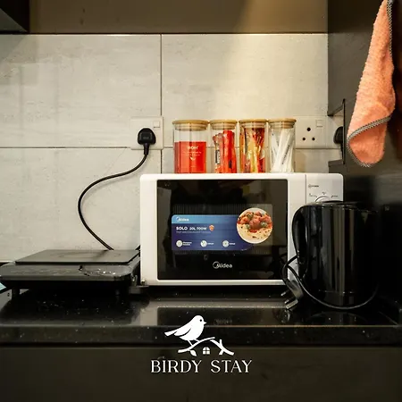 The Robertson Kl Bukit Bintang By Birdy Stay Kuala Lumpur Exterior photo
